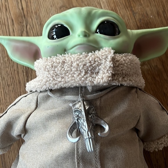 Baby Yoda Doll from The Mandalorian - Picture 3 of 5